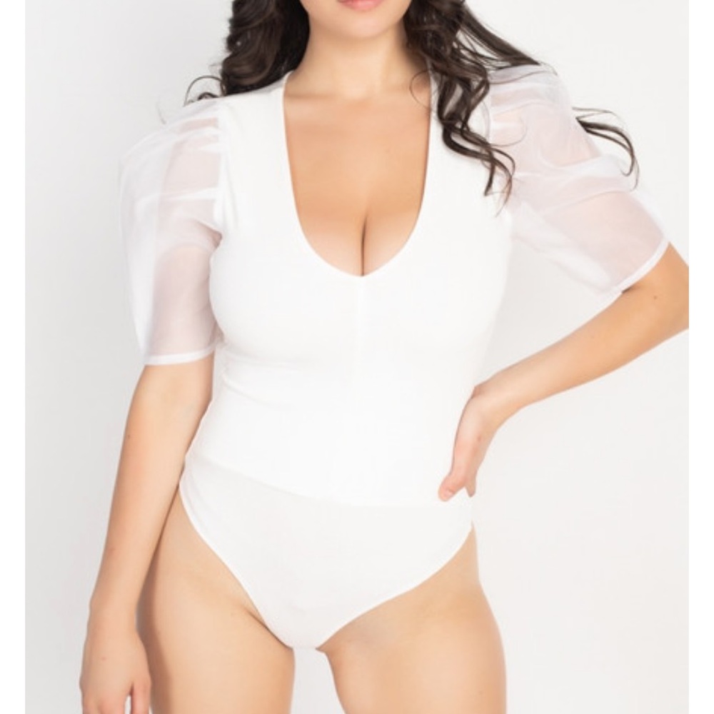 White v neck sheer sleeve bodysuit